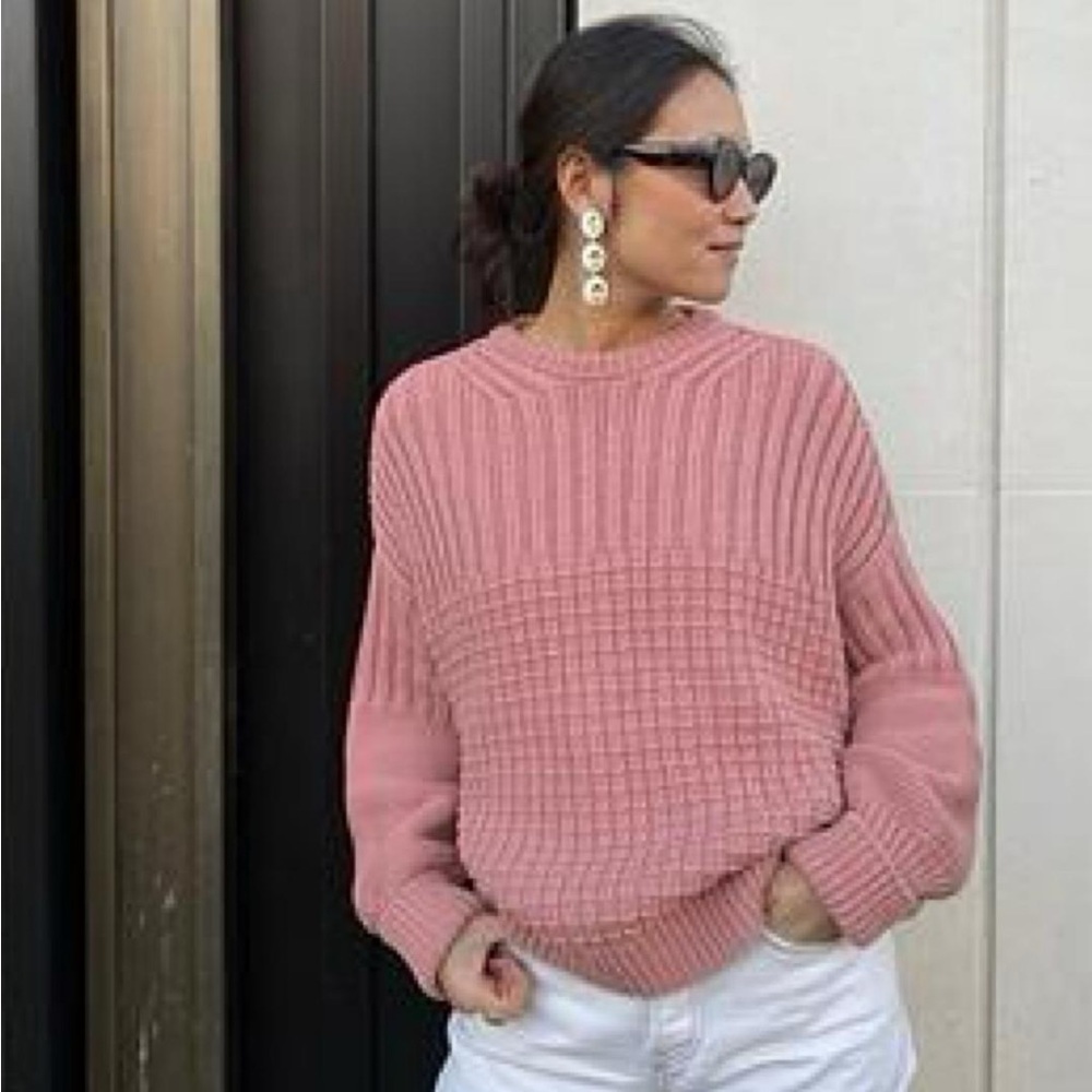 Delcia Sweater